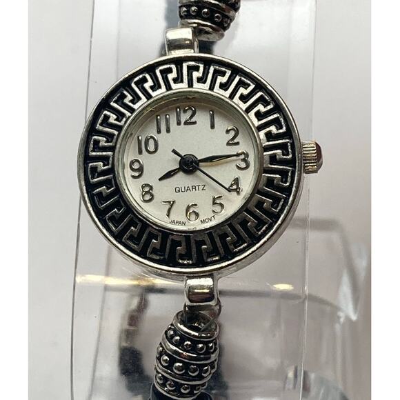 Charming Women's Watch 24mm and Decorative Bracelet with New Battery - Picture 2 of 7